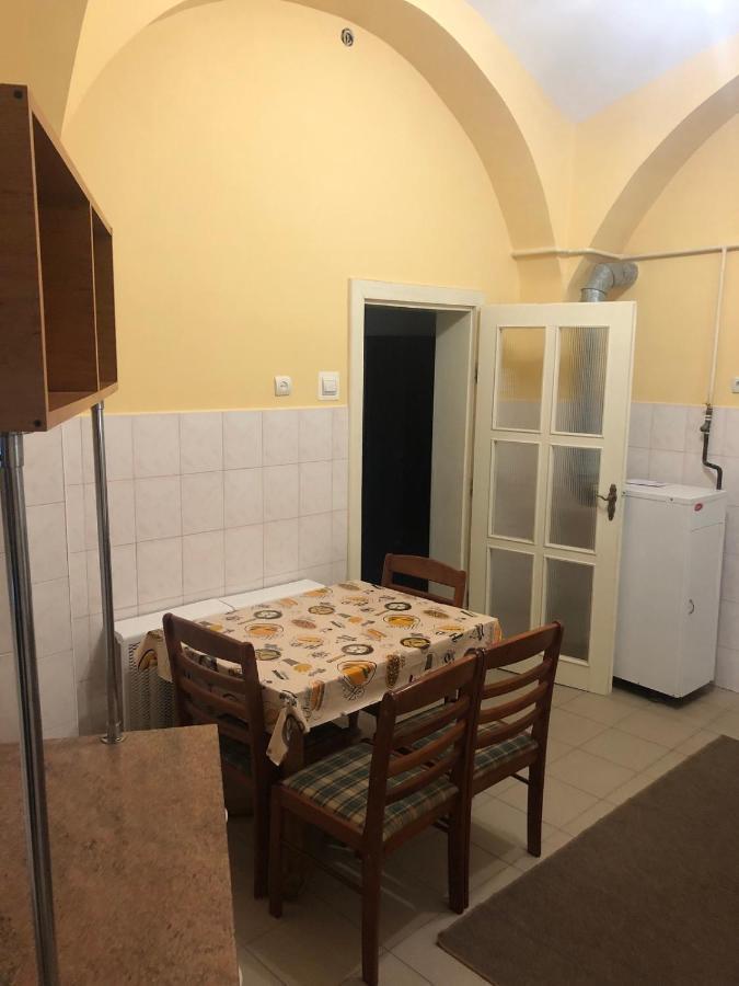 Old Town Flat Mukaczewo Zewnętrze zdjęcie